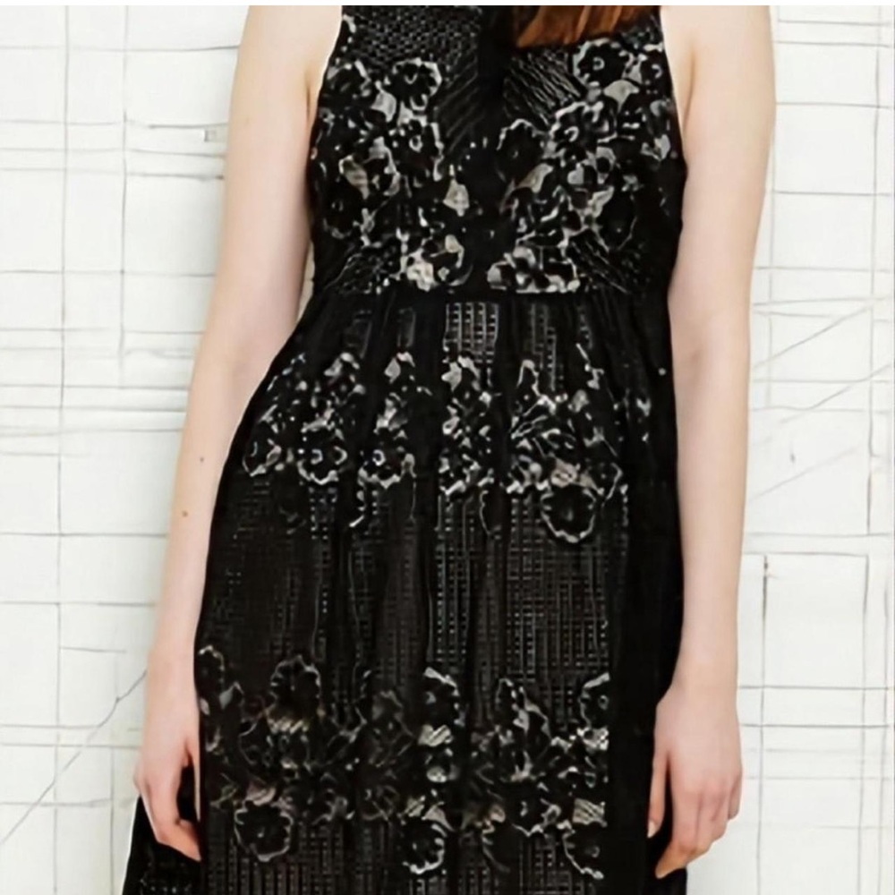NWT $128! FREE PEOPLE Rocco black lace open back dress, 4. - Picture 2 of 7
